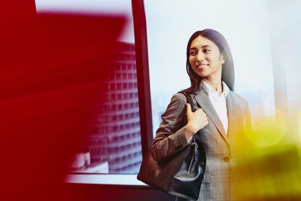 Cover Image for MSF: Gender Pay Gap In Singapore Shrinks, With More Women Holding Executive Positions