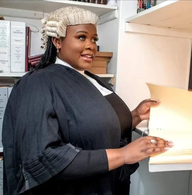 Cover Image for 23-year-old Jessica Inkabah Becomes UK’s First Black and Blind Barrister